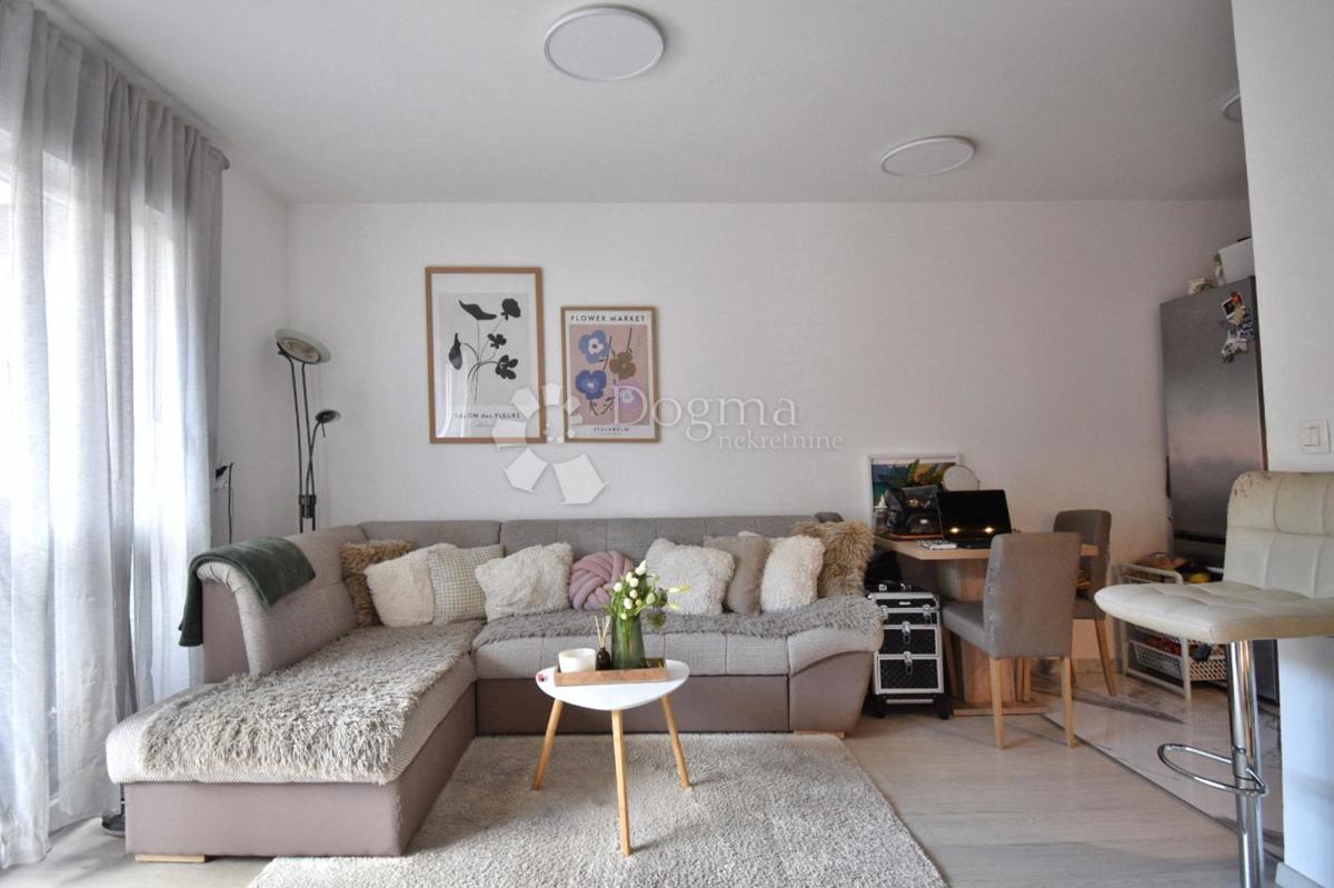 Allogio Centar, Pula, 42m2