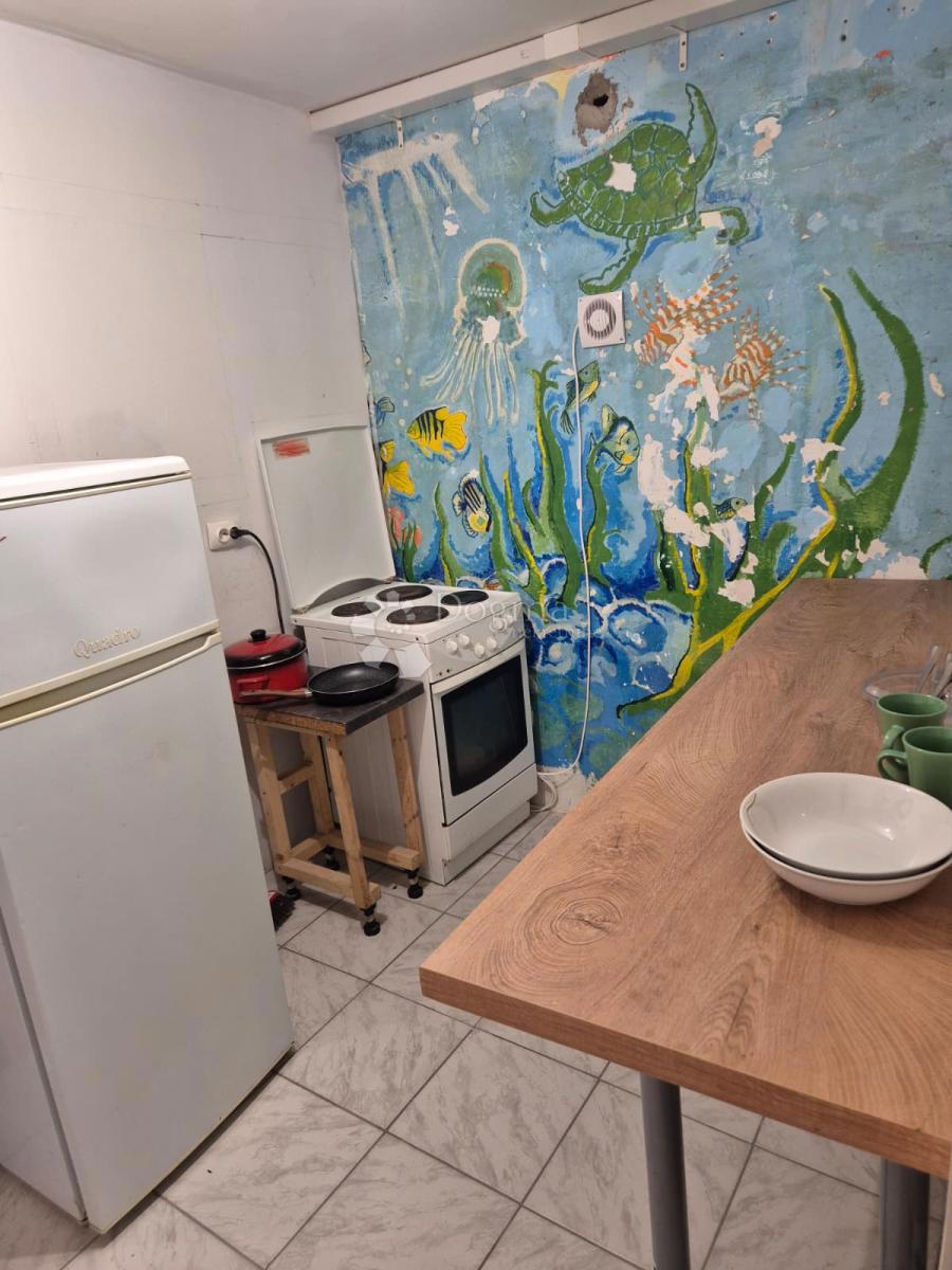 SPALATO – APPARTAMENTO VICINO AL PALAZZO DI DIOCLEZIANO, 88,47 m² – ECCEZIONALE POTENZIALE PER IL TURISMO O PER VIVERE NEL CENTRO CITTÀ