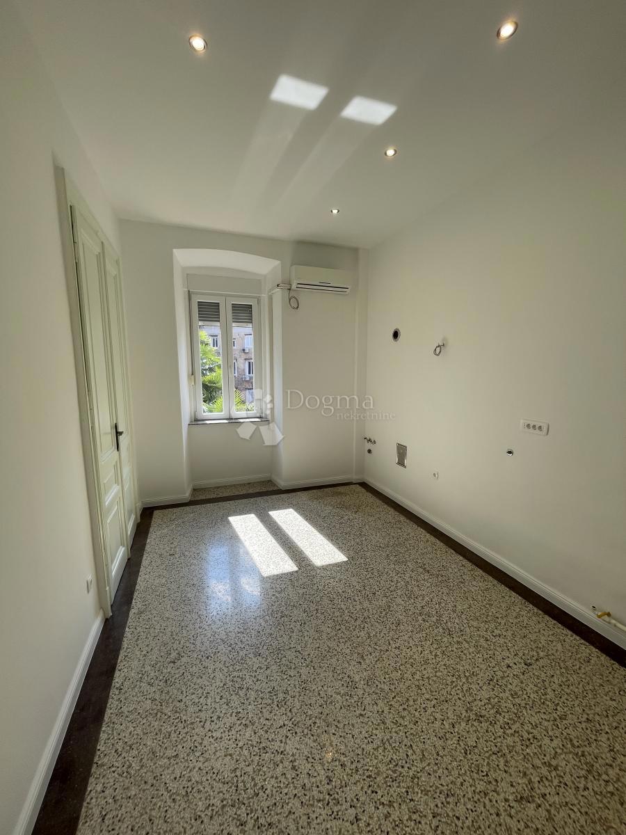 Allogio Centar, Rijeka, 81,31m2