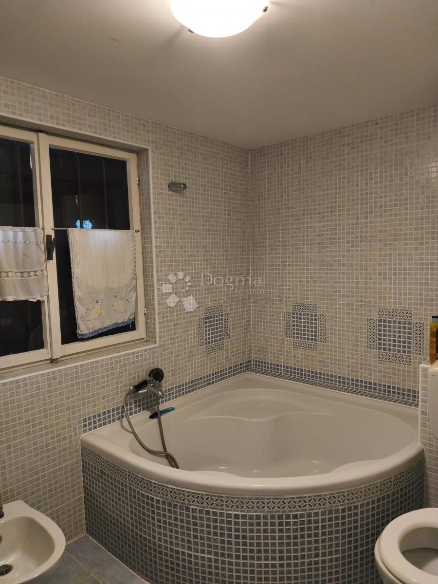 Casa Gornja Gračenica, Popovača, 150m2