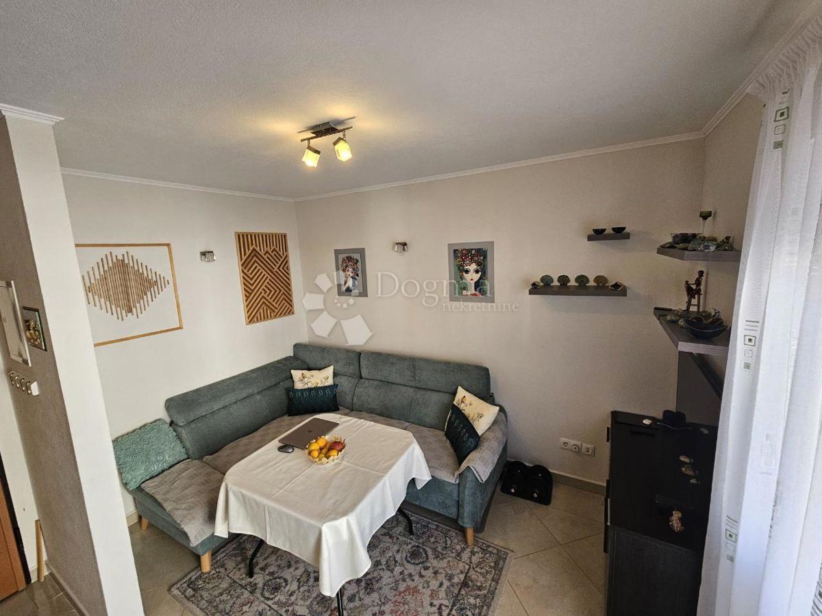 Allogio Okrug Gornji, Okrug, 50m2