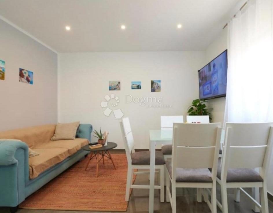 Casa Okrug Gornji, Okrug, 100m2