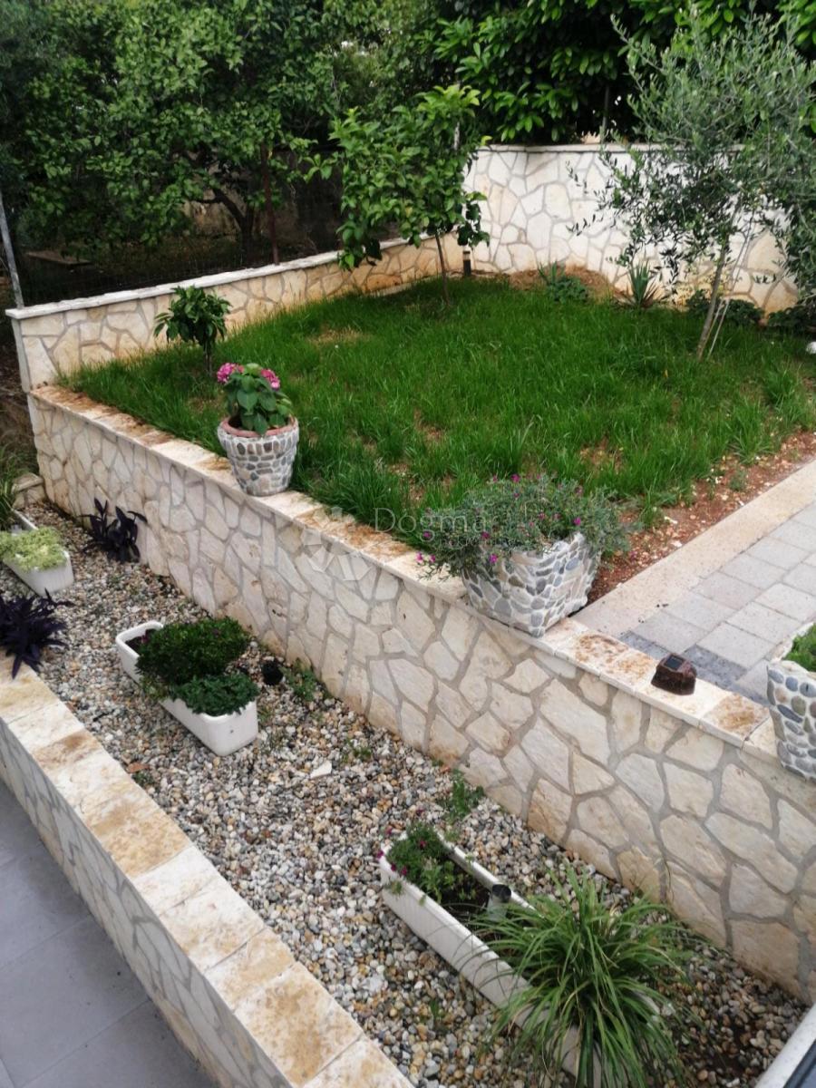 Casa Okrug Gornji, Okrug, 100m2