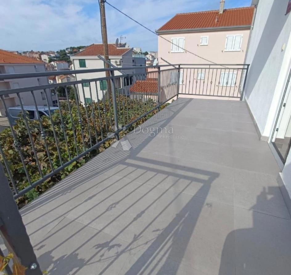 Casa Okrug Gornji, Okrug, 100m2