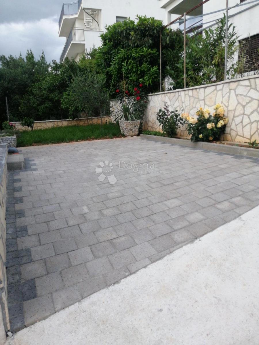 Casa Okrug Gornji, Okrug, 100m2