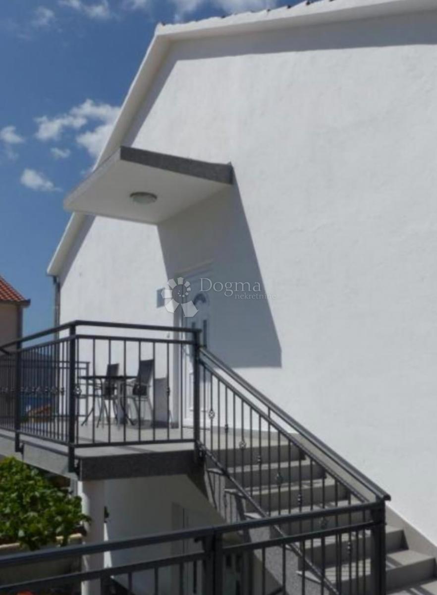 Casa Okrug Gornji, Okrug, 100m2