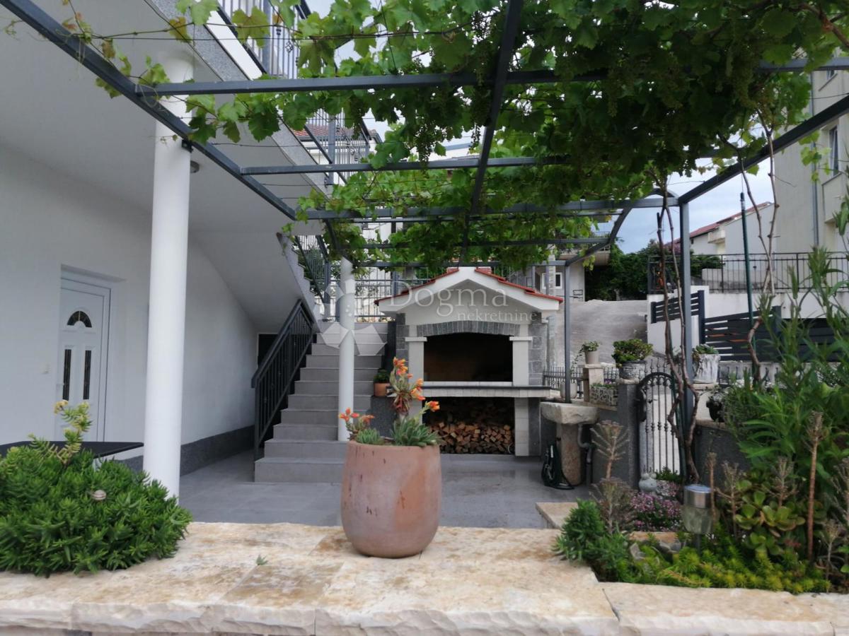 Casa Okrug Gornji, Okrug, 100m2