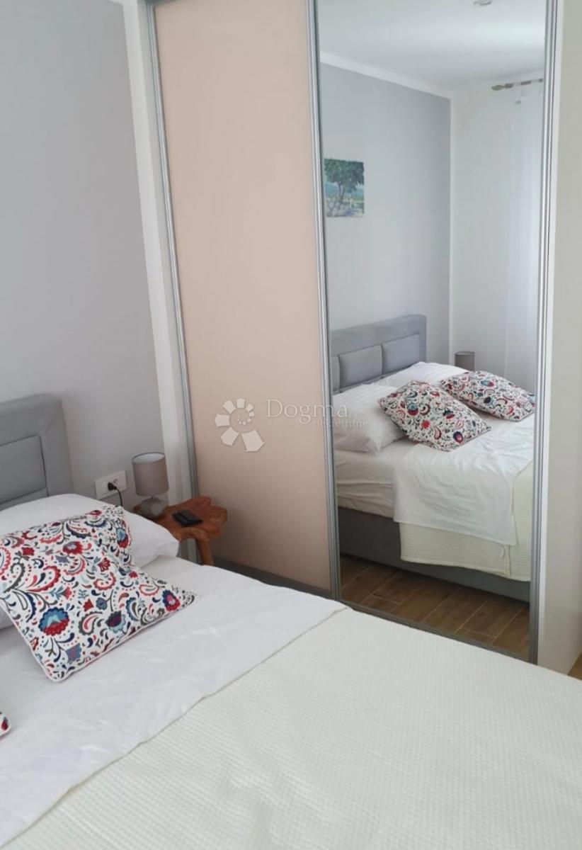 Casa Okrug Gornji, Okrug, 100m2