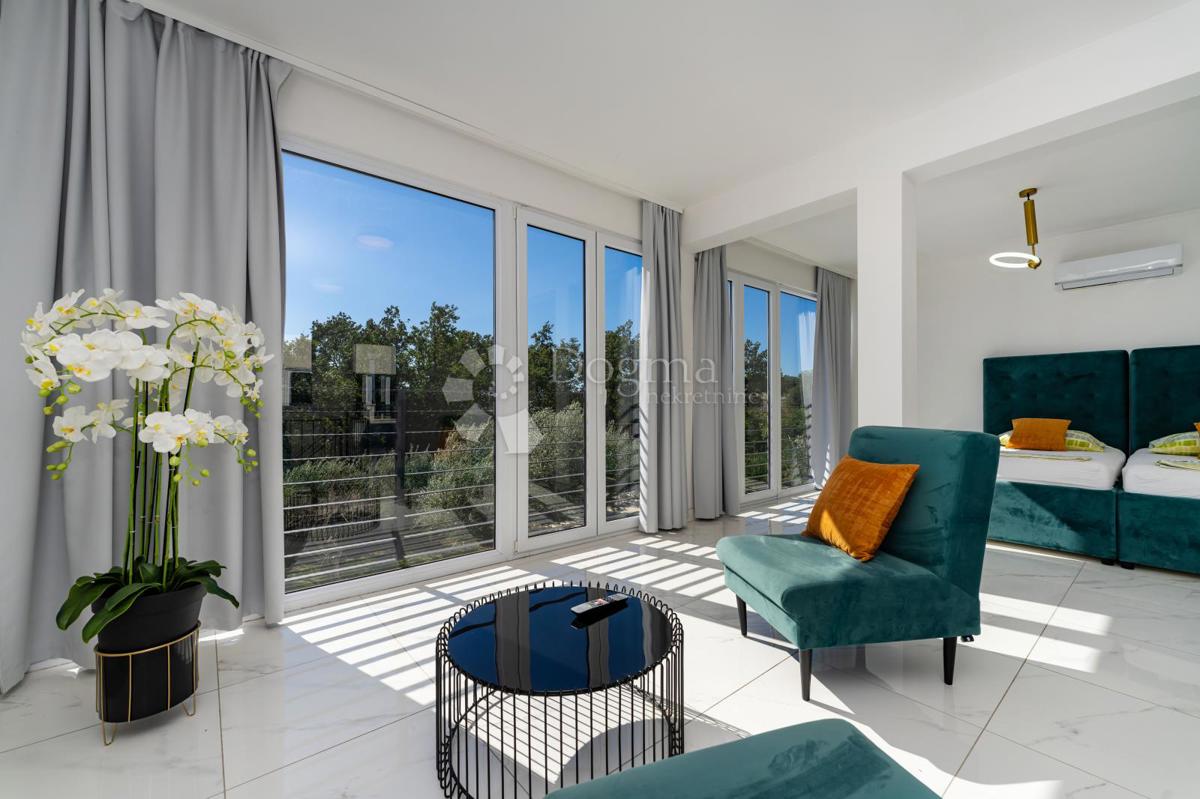 Casa Kaštel Stari, Kaštela, 295m2