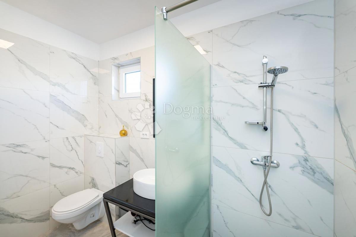 Casa Kaštel Stari, Kaštela, 295m2