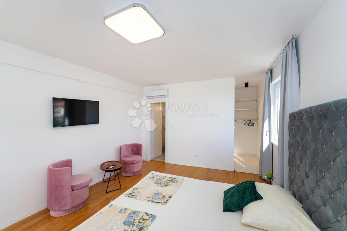 Casa Kaštel Stari, Kaštela, 295m2