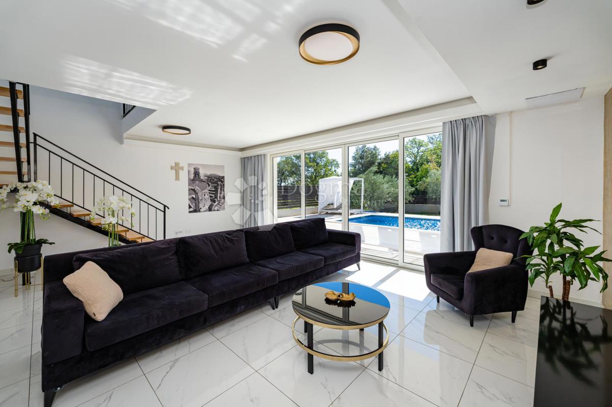 Casa Kaštel Stari, Kaštela, 295m2