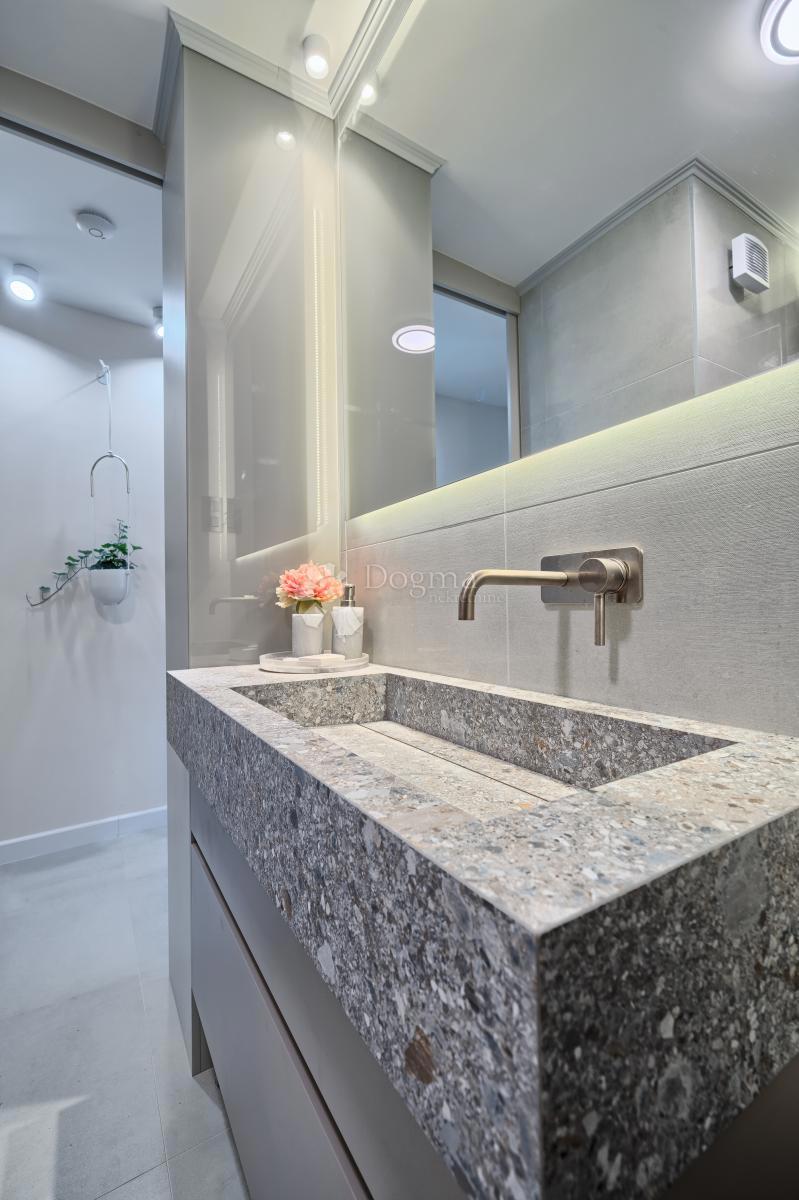 Allogio Grad, Split, 80m2