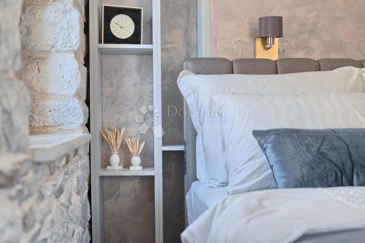 Allogio Grad, Split, 80m2