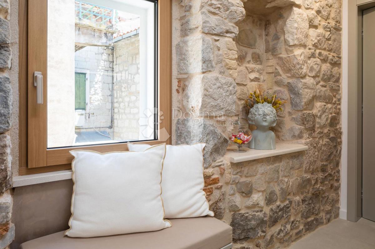 Allogio Grad, Split, 80m2