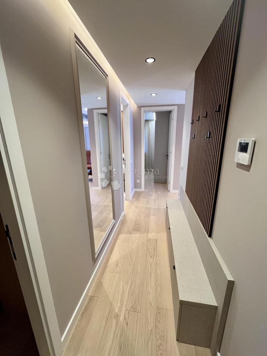 Allogio Opatija - Centar, Opatija, 72m2