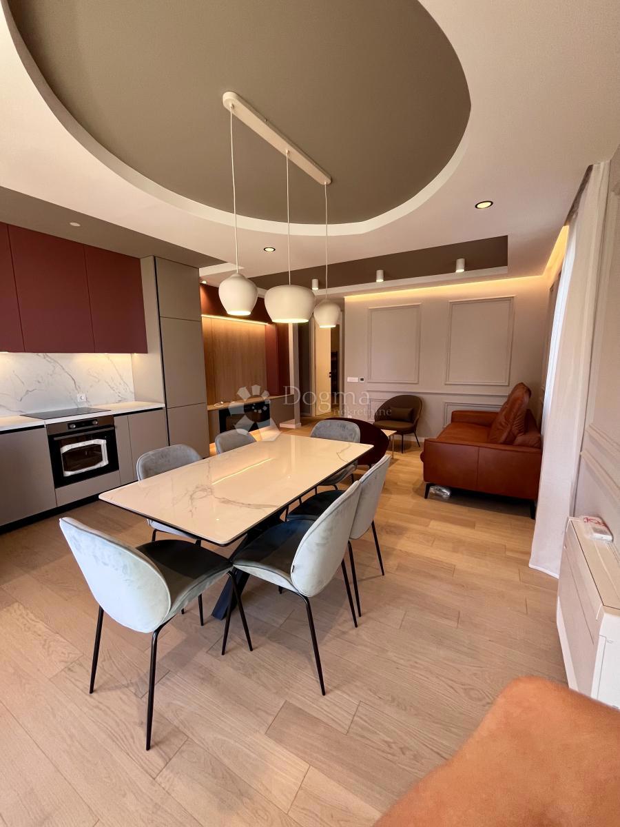 Allogio Opatija - Centar, Opatija, 72m2