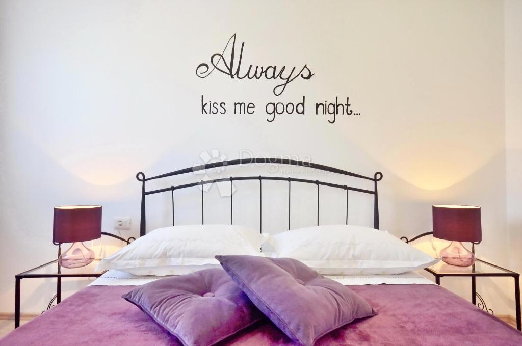 Appartamento Attraente con Due Unità Dietro il Teatro Nazionale Croato