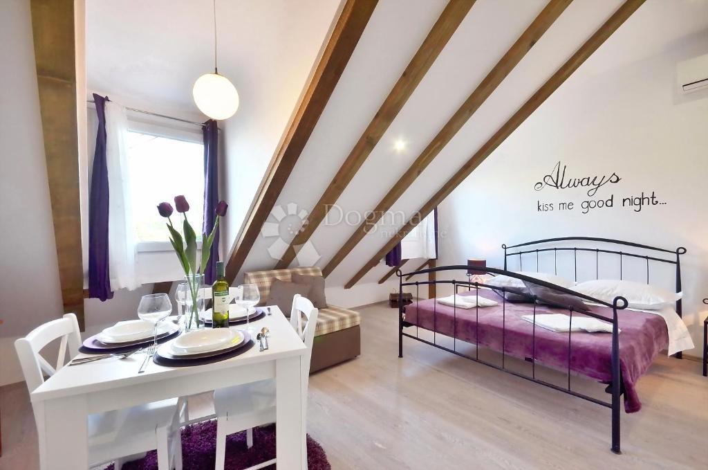 Appartamento Attraente con Due Unità Dietro il Teatro Nazionale Croato