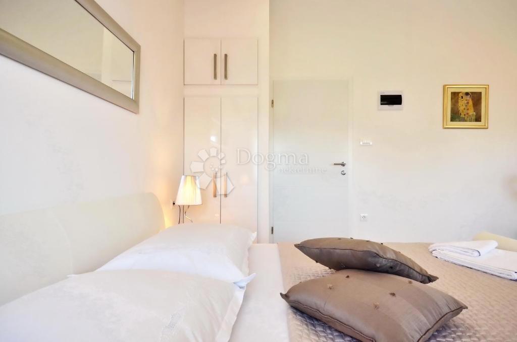 Appartamento Attraente con Due Unità Dietro il Teatro Nazionale Croato