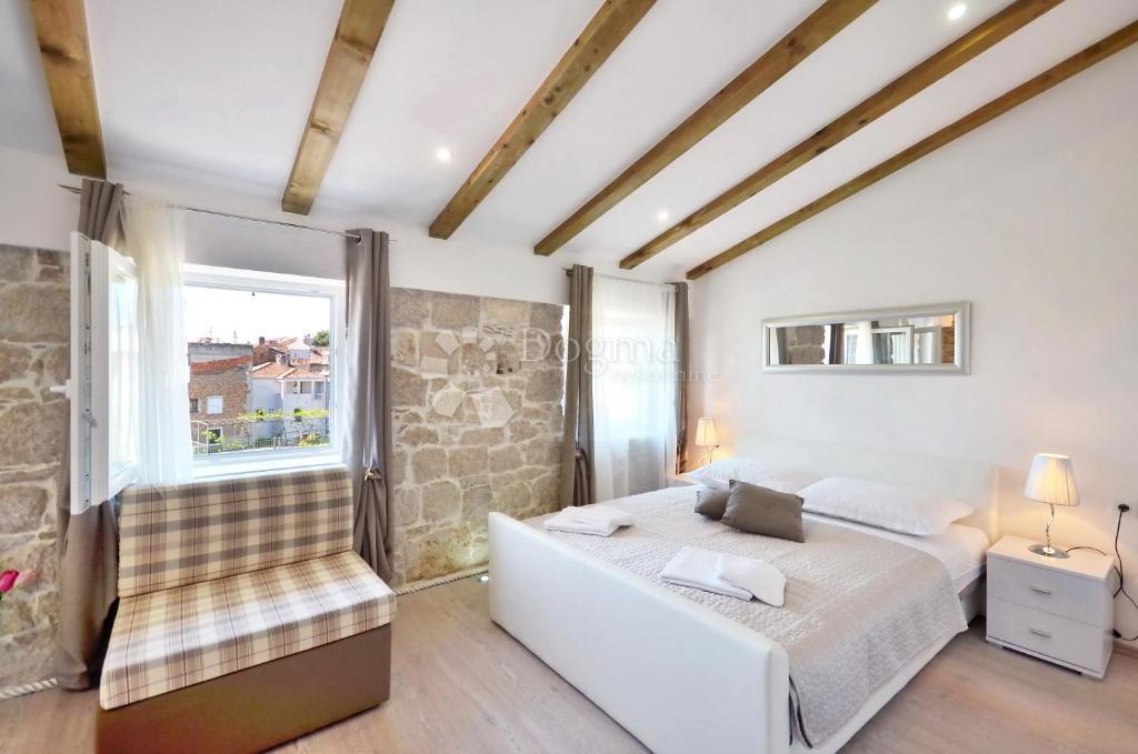 Appartamento Attraente con Due Unità Dietro il Teatro Nazionale Croato