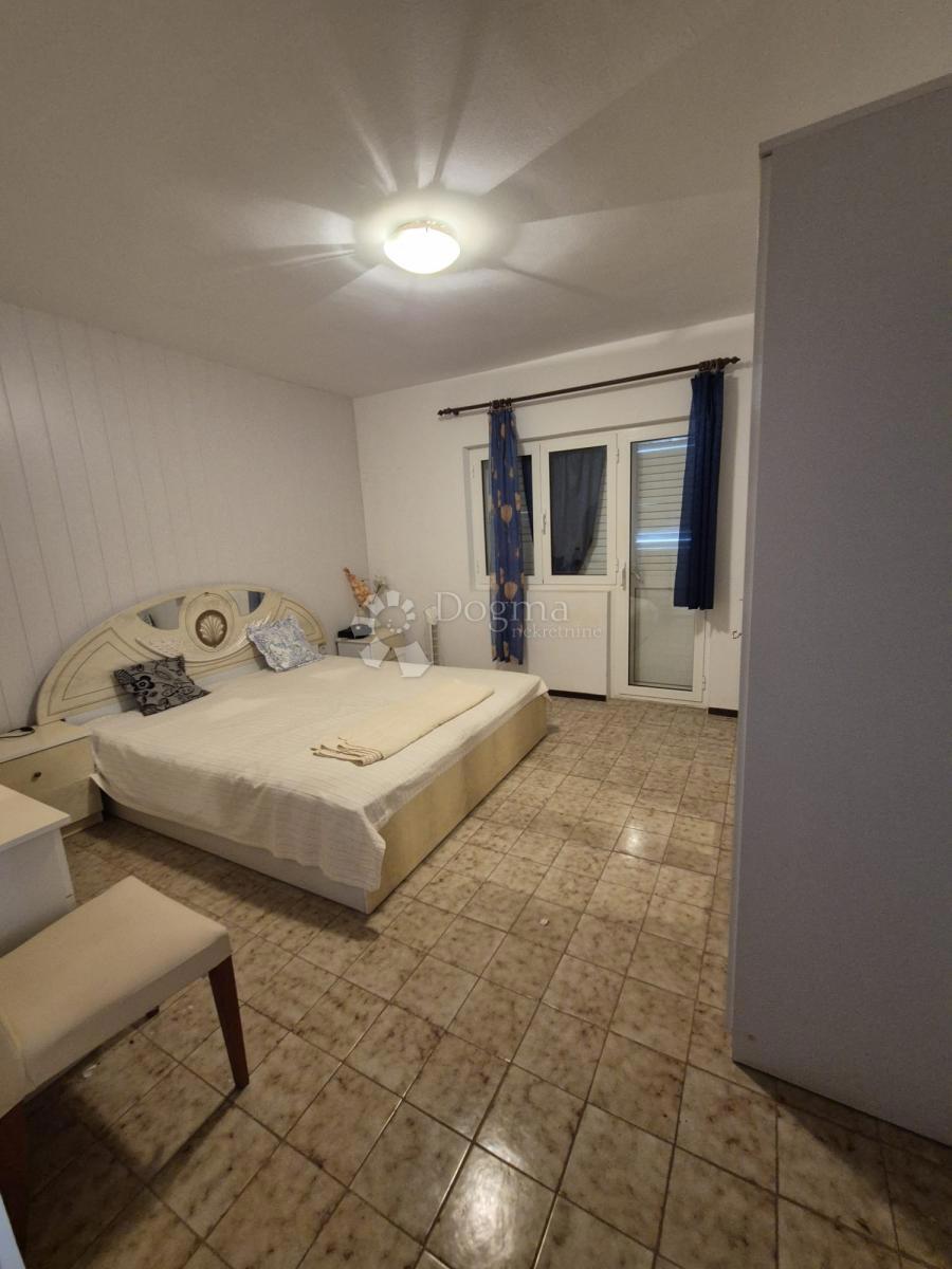 Casa Okrug Gornji, Okrug, 576m2