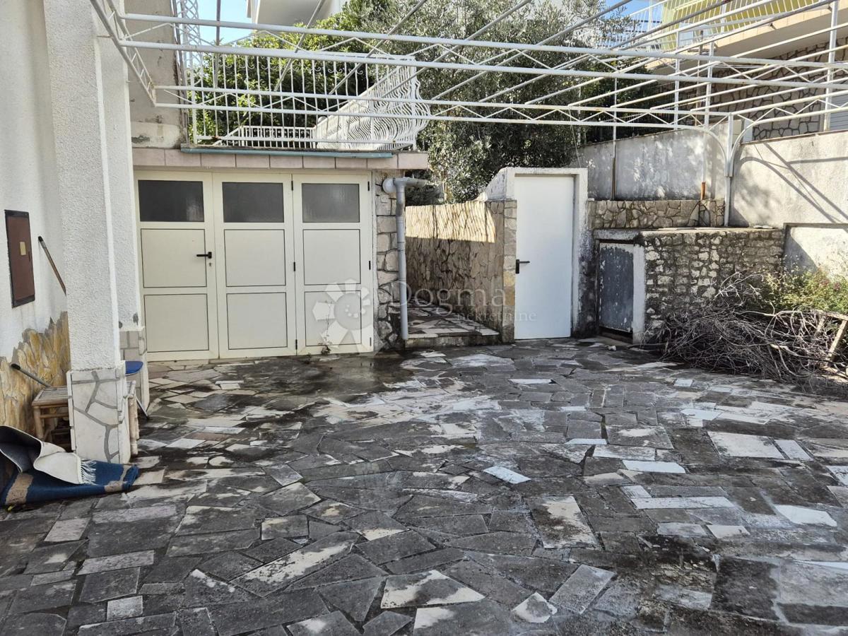 Casa Okrug Gornji, Okrug, 576m2