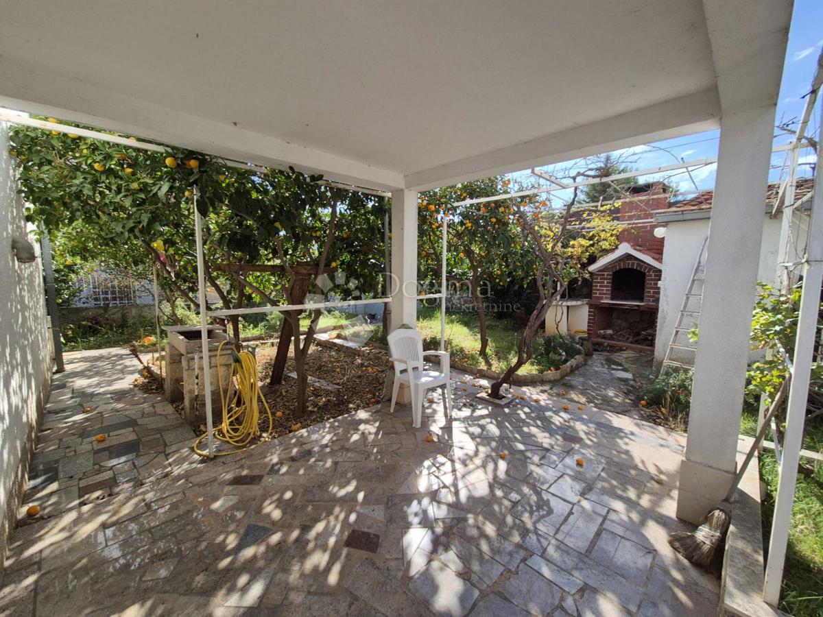 Casa Okrug Gornji, Okrug, 576m2