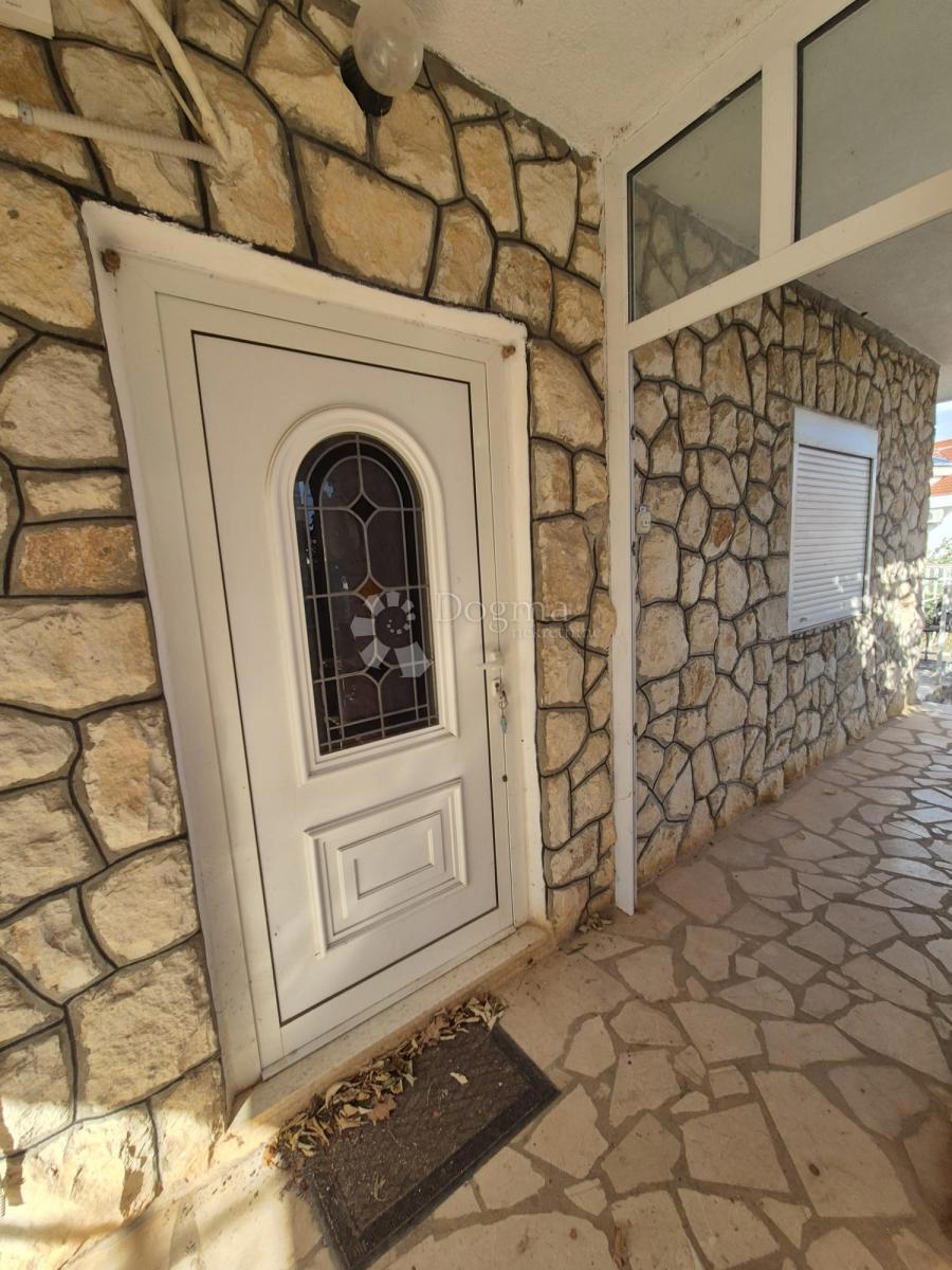 Casa Okrug Gornji, Okrug, 576m2