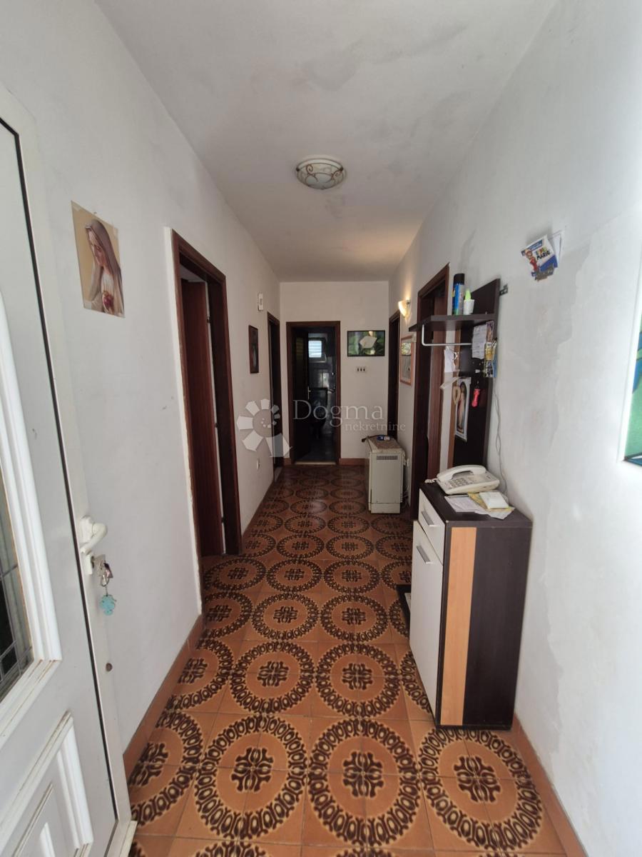 Casa Okrug Gornji, Okrug, 576m2