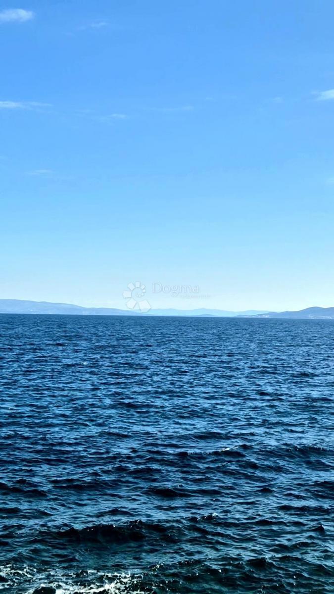 Casa Okrug Gornji, Okrug, 576m2