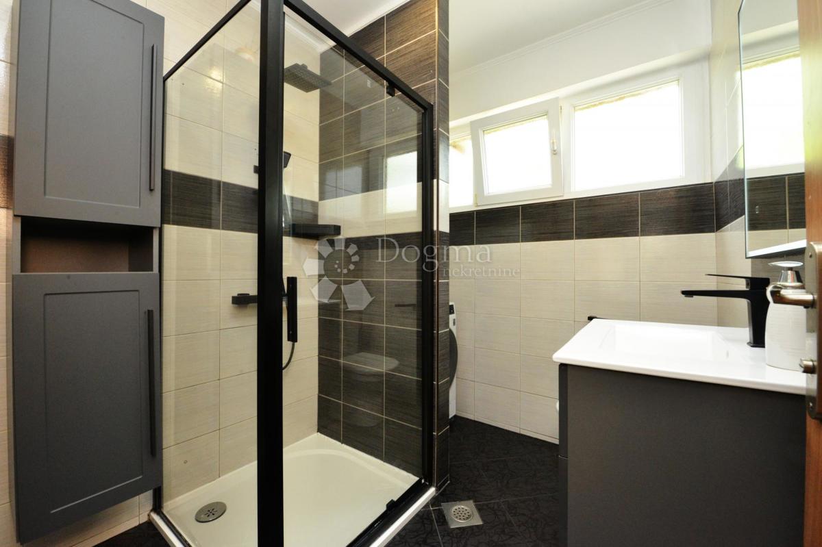 Allogio Kolovare, Zadar, 93m2