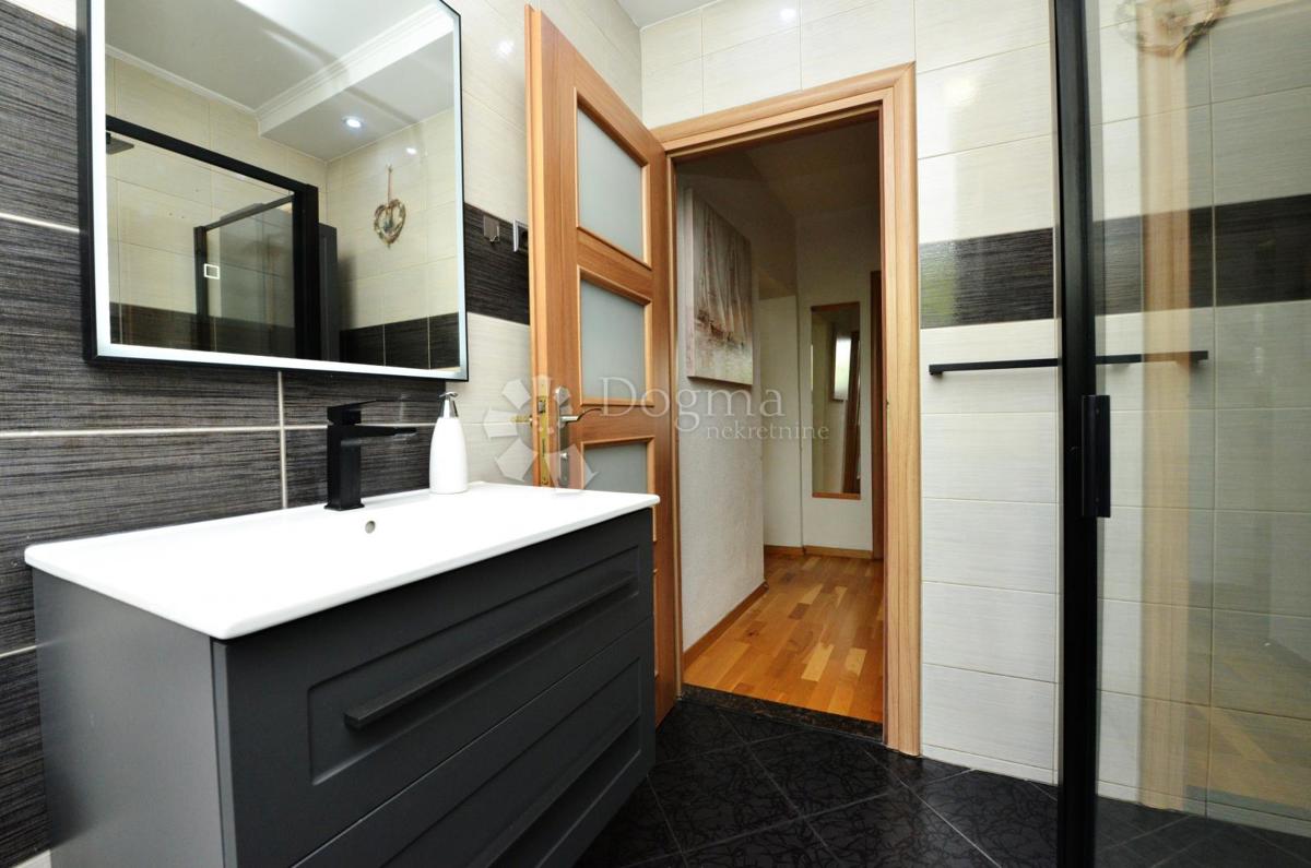 Allogio Kolovare, Zadar, 93m2