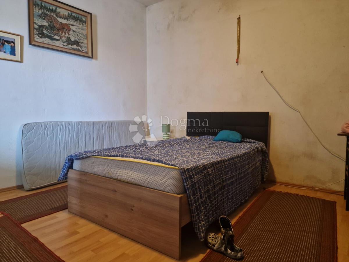 Posedarje casa e terreno a 700 metri dal mare opportunità