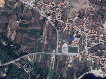 Posedarje casa e terreno a 700 metri dal mare opportunità