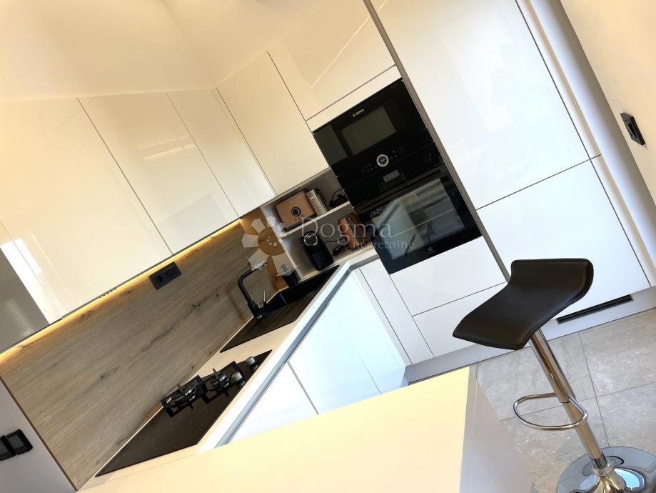 Allogio Centar, Samobor, 62,78m2