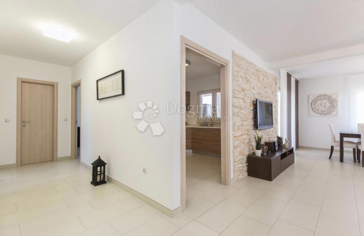 Casa Kapelica, Labin, 132m2