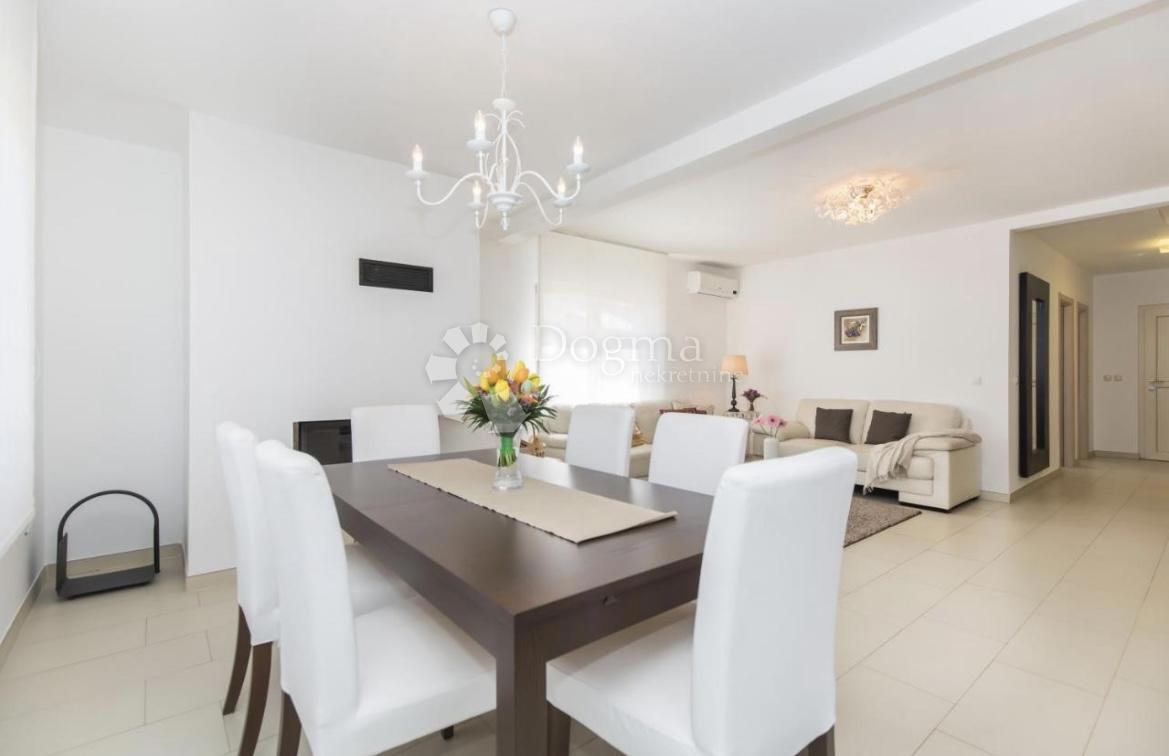 Casa Kapelica, Labin, 132m2