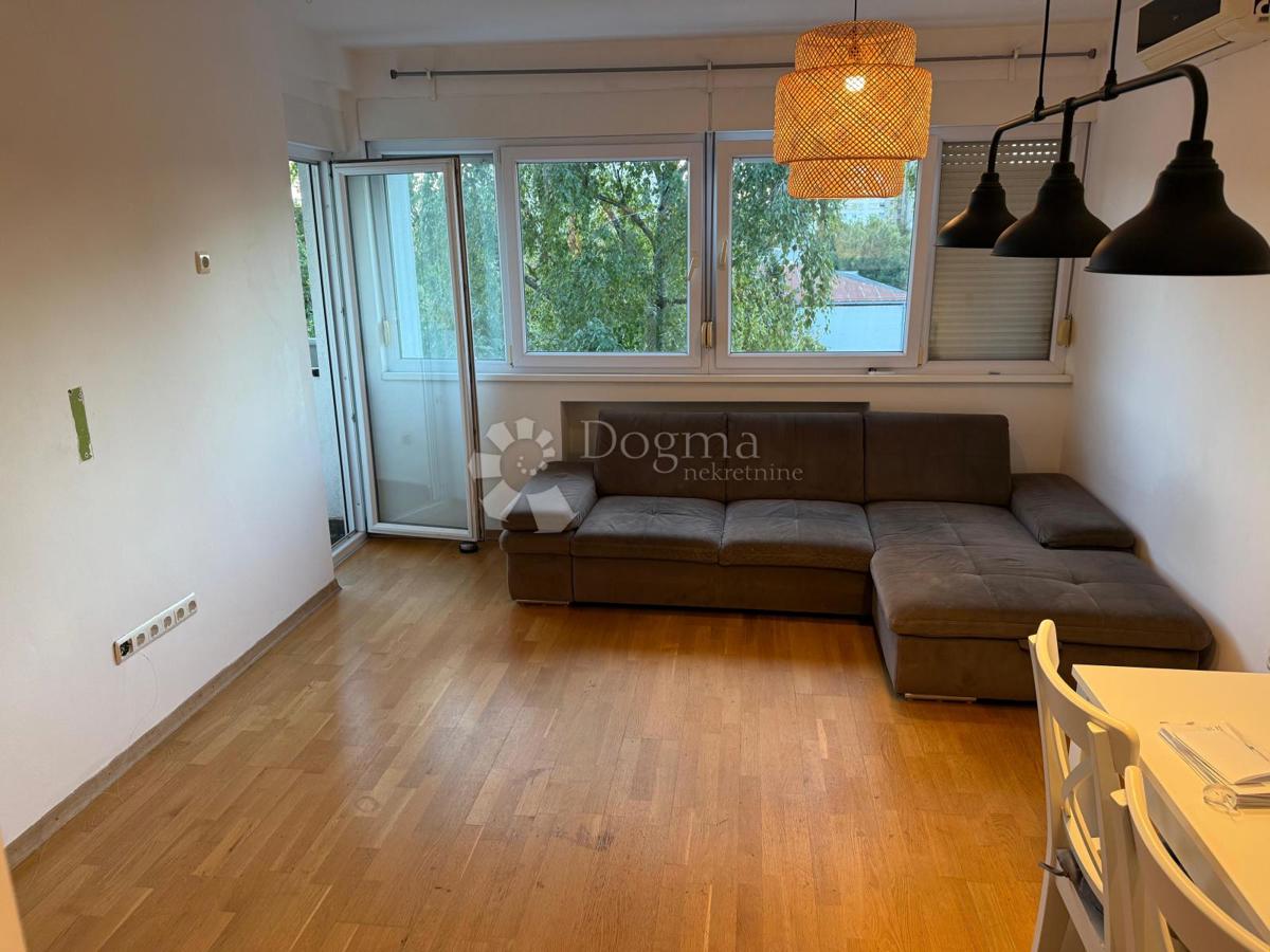 Allogio Srednjaci, Trešnjevka - Jug, 69m2