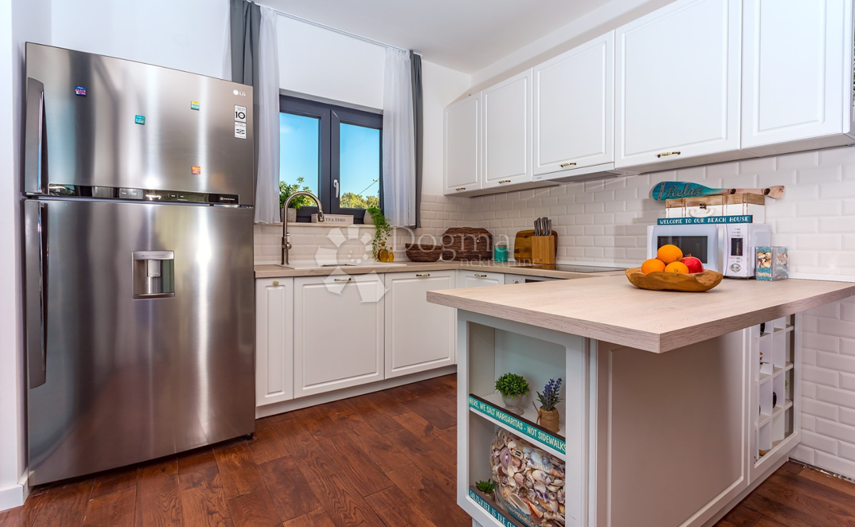 Villa di lusso sull'isola di Šolta con piscina riscaldata, jacuzzi e vista panoramica