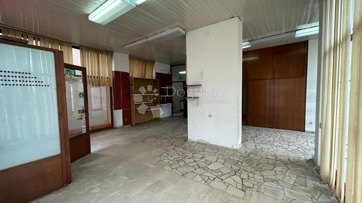 Locale commerciale Veruda, Pula, 87,35m2