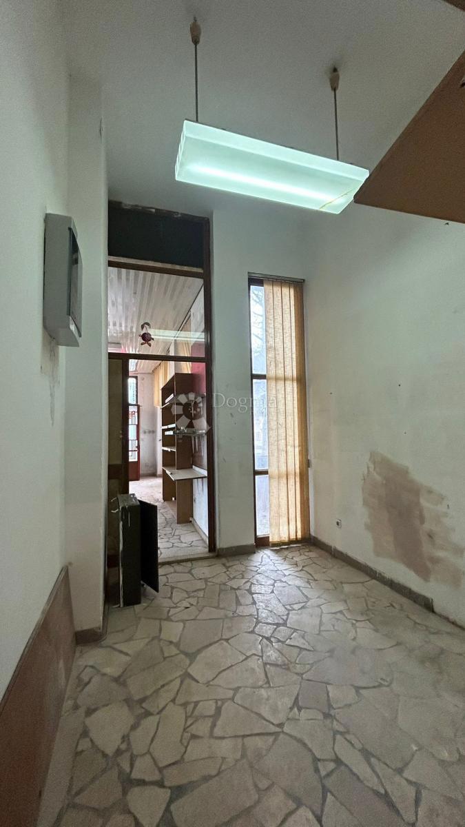 Locale commerciale Veruda, Pula, 87,35m2