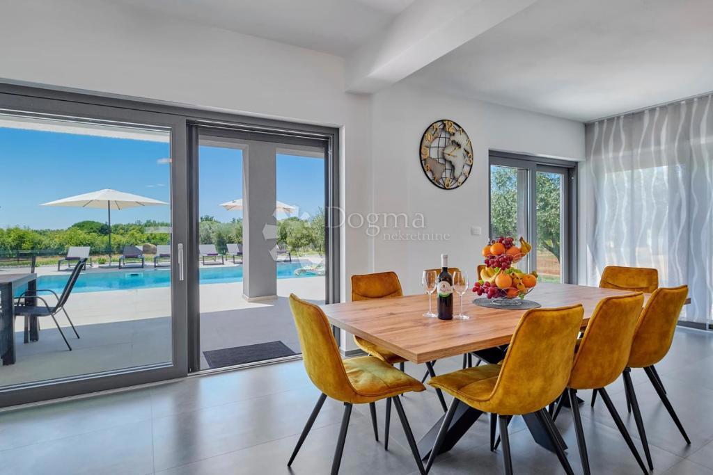 Casa Loborika, Marčana, 162m2