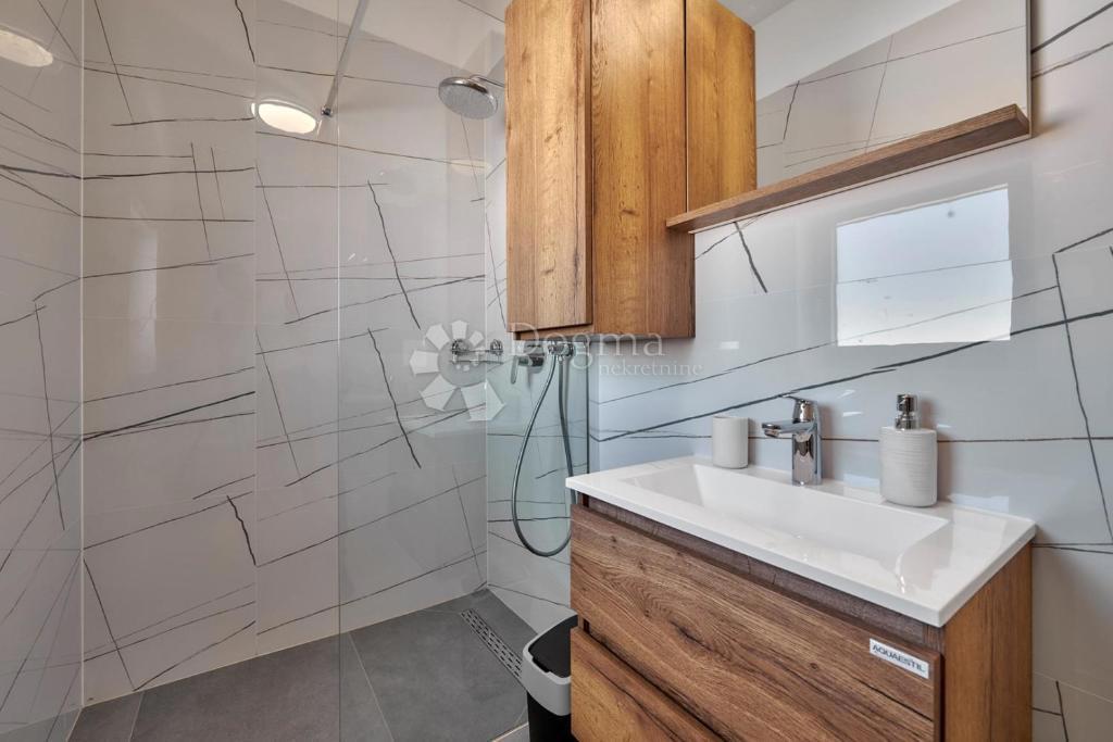 Casa Loborika, Marčana, 162m2