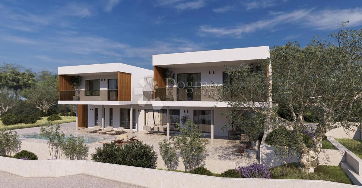 Occasione Imperdibile: Terreno Edificabile con Permesso e Progetto per Villa di Lusso