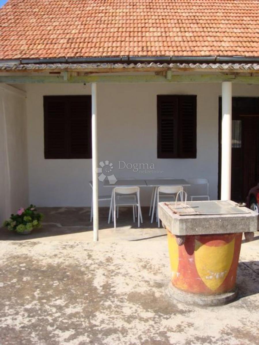 Casa Pašman, Don Marka Cvitanovića, 202m2