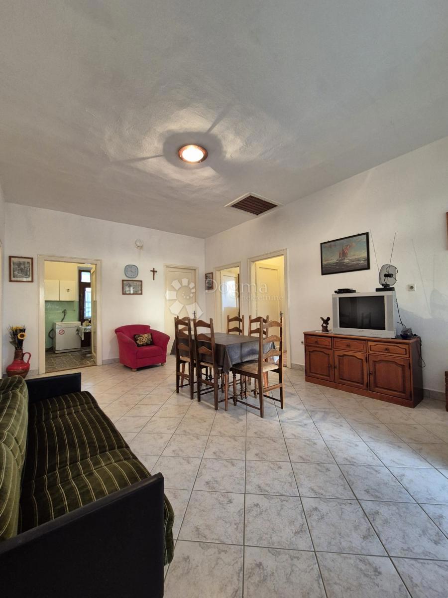 Casa Pašman, Don Marka Cvitanovića, 202m2