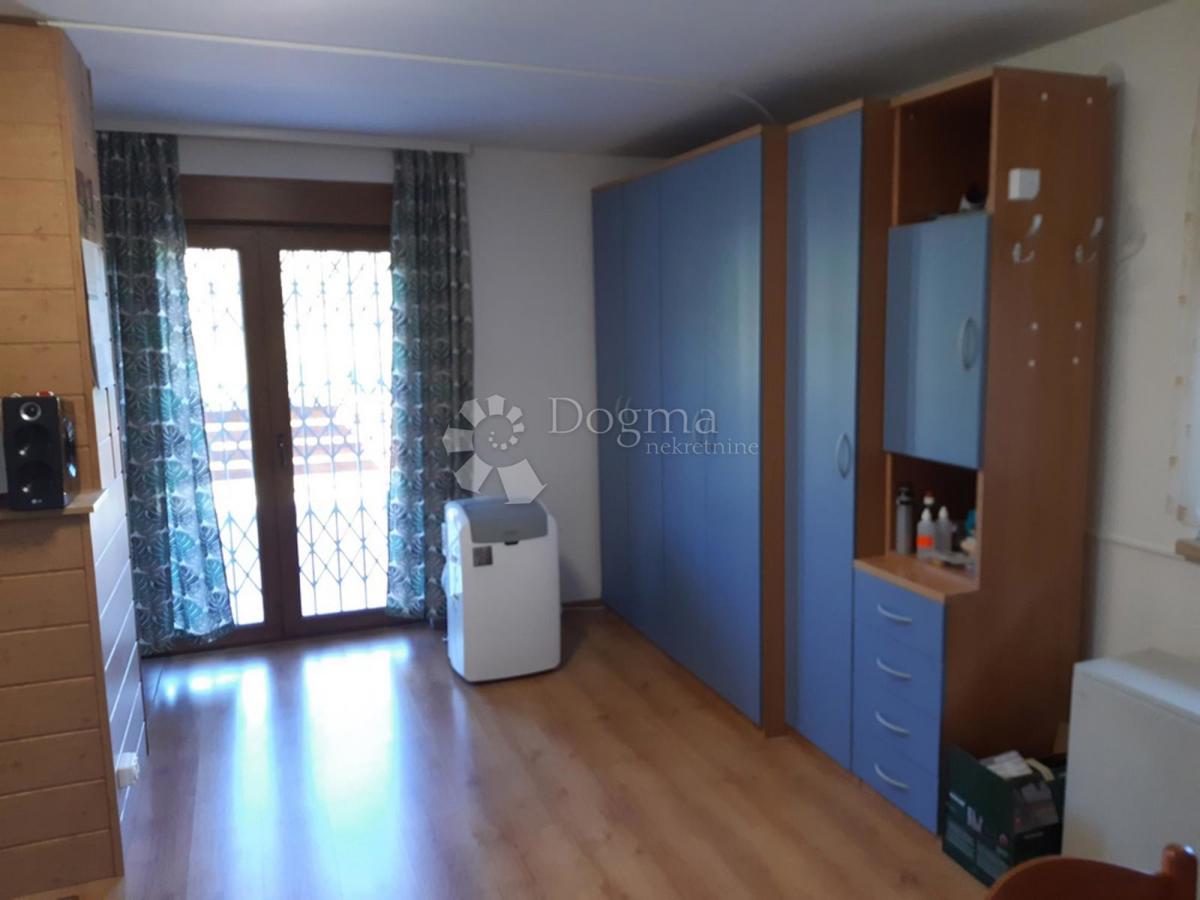 Casa Mračin, Netretić, 133m2