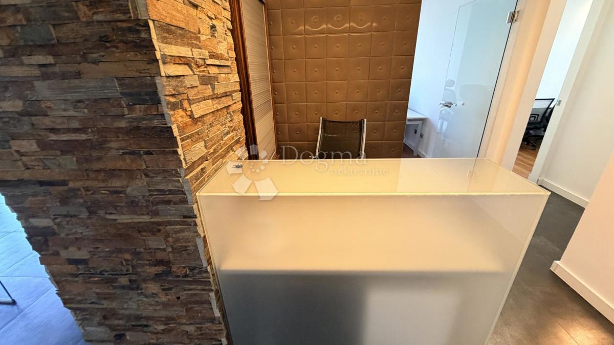 Locale commerciale Donji grad, Donji Grad, 115,30m2