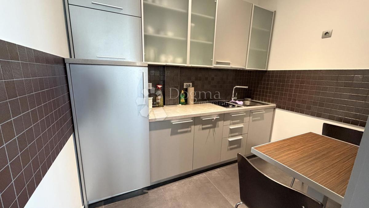 Locale commerciale Donji grad, Donji Grad, 115,30m2